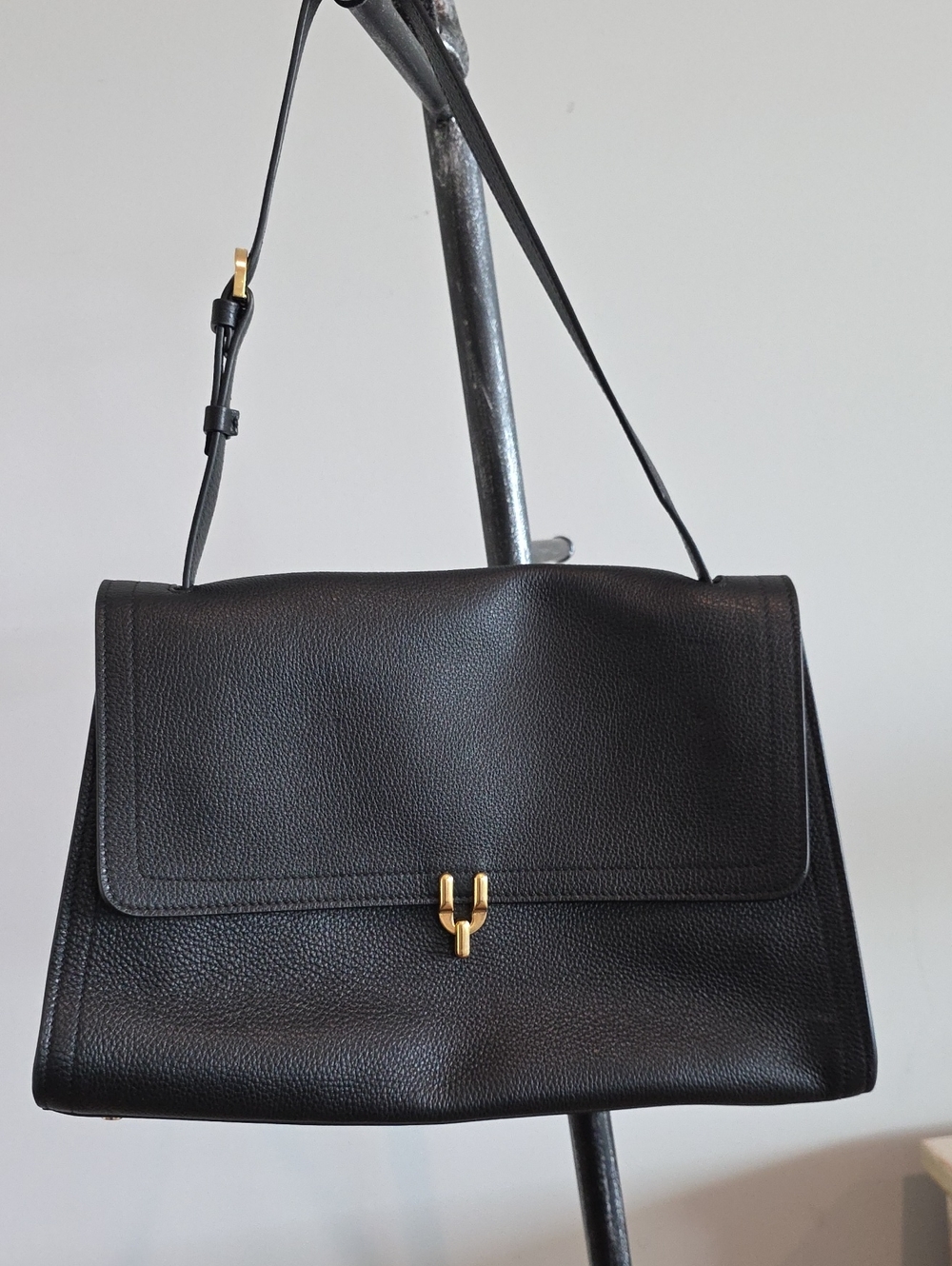 Leo Et Violette The Soft Laurence Black Grain Leather Shoulder Bag